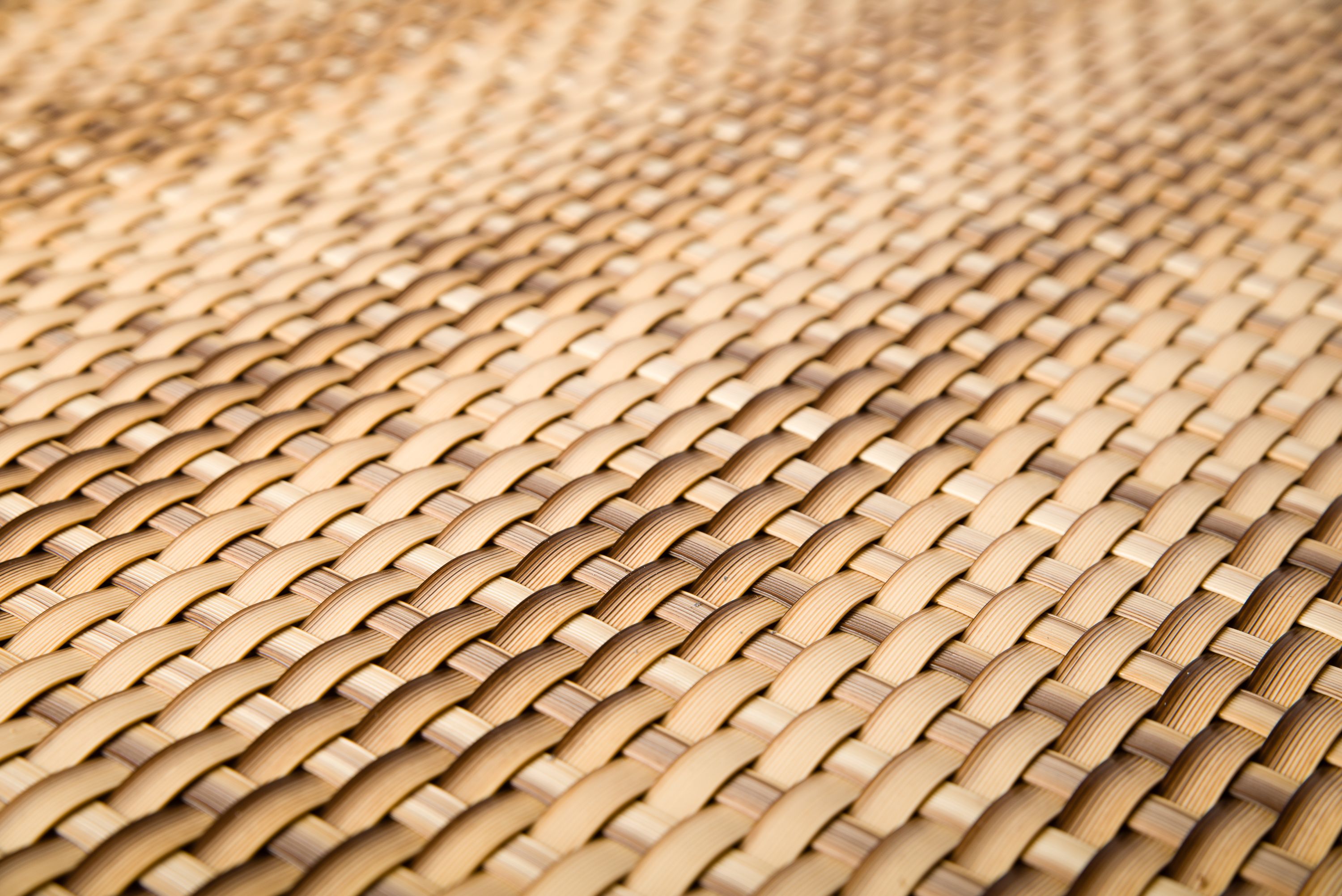 Polyrattan Strohfarben